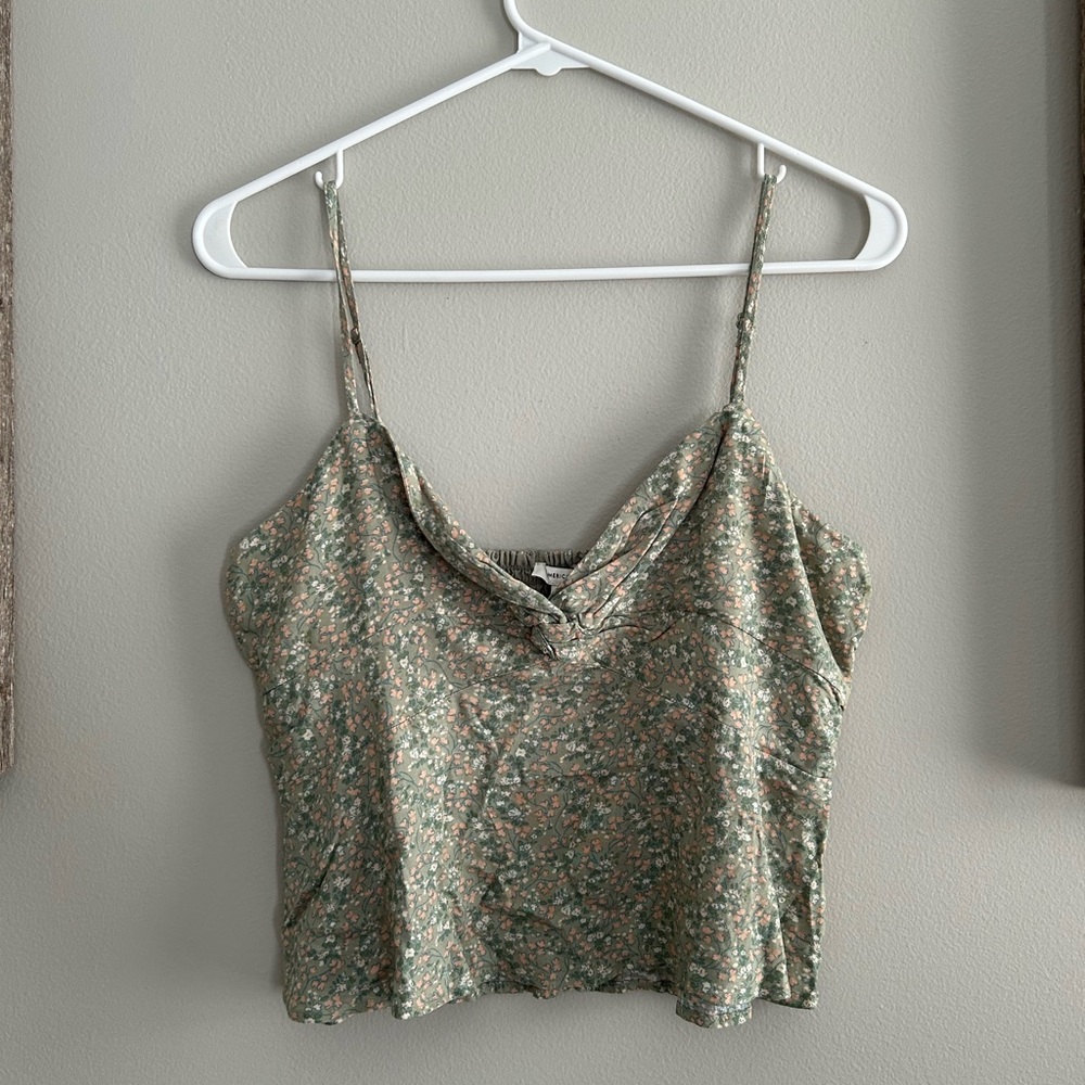 NWT American Eagle Outfitters Green Crop Top